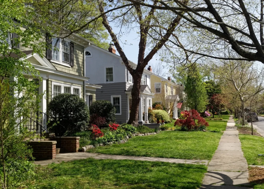 Pinecrest Townhomes Neighborhood