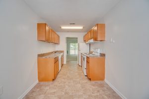 Stafford Lakes Apartments Kitchen space